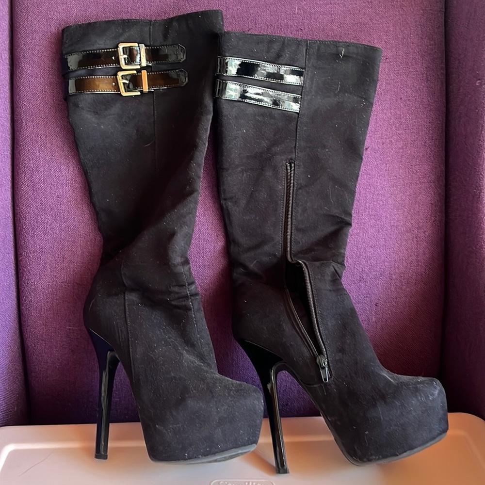Black knee high boots size 7